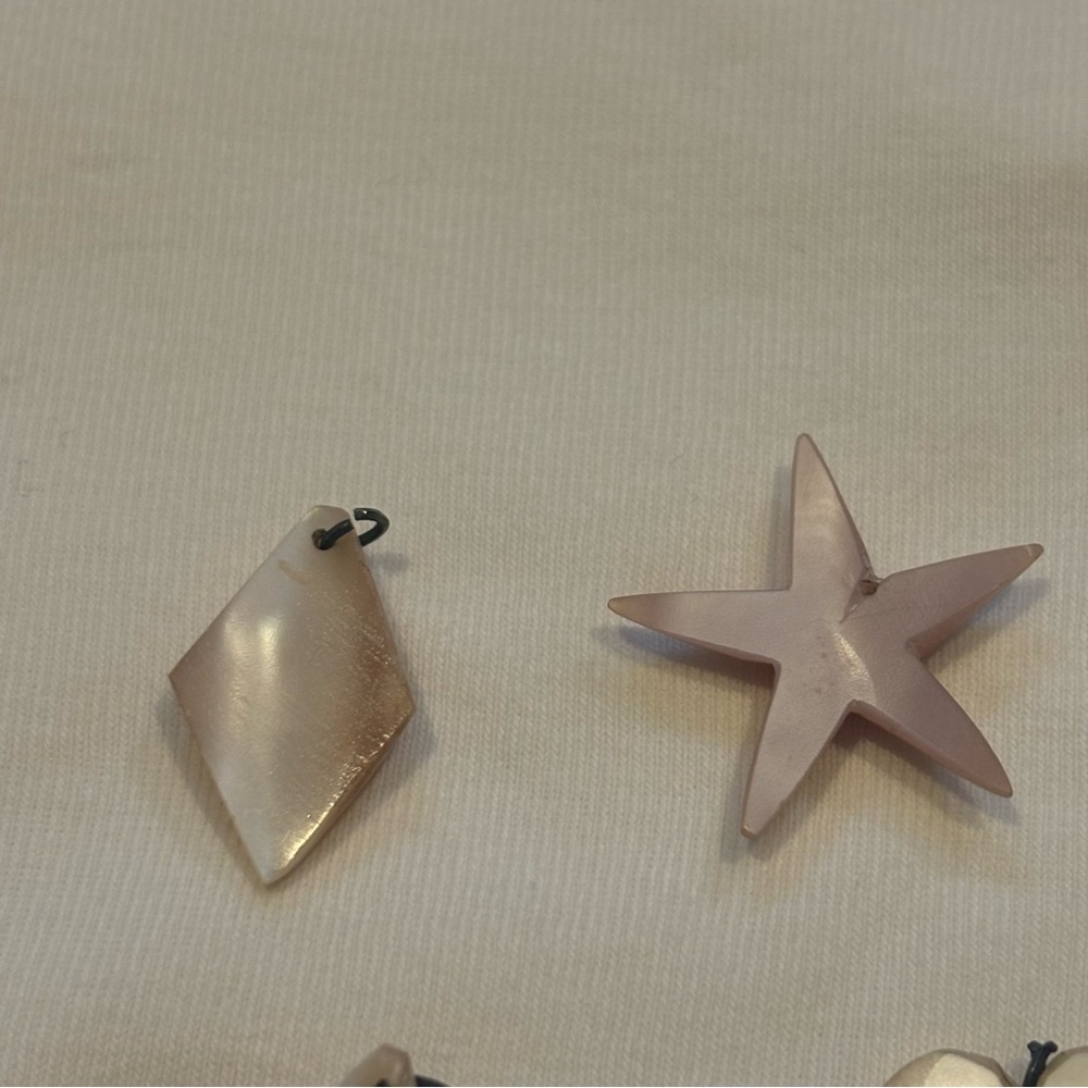 Vintage Mother-Of-Pearl Charms Heart Star Diamond Retro Set of 4 Hand Carved 4pc - Picture 6 of 7